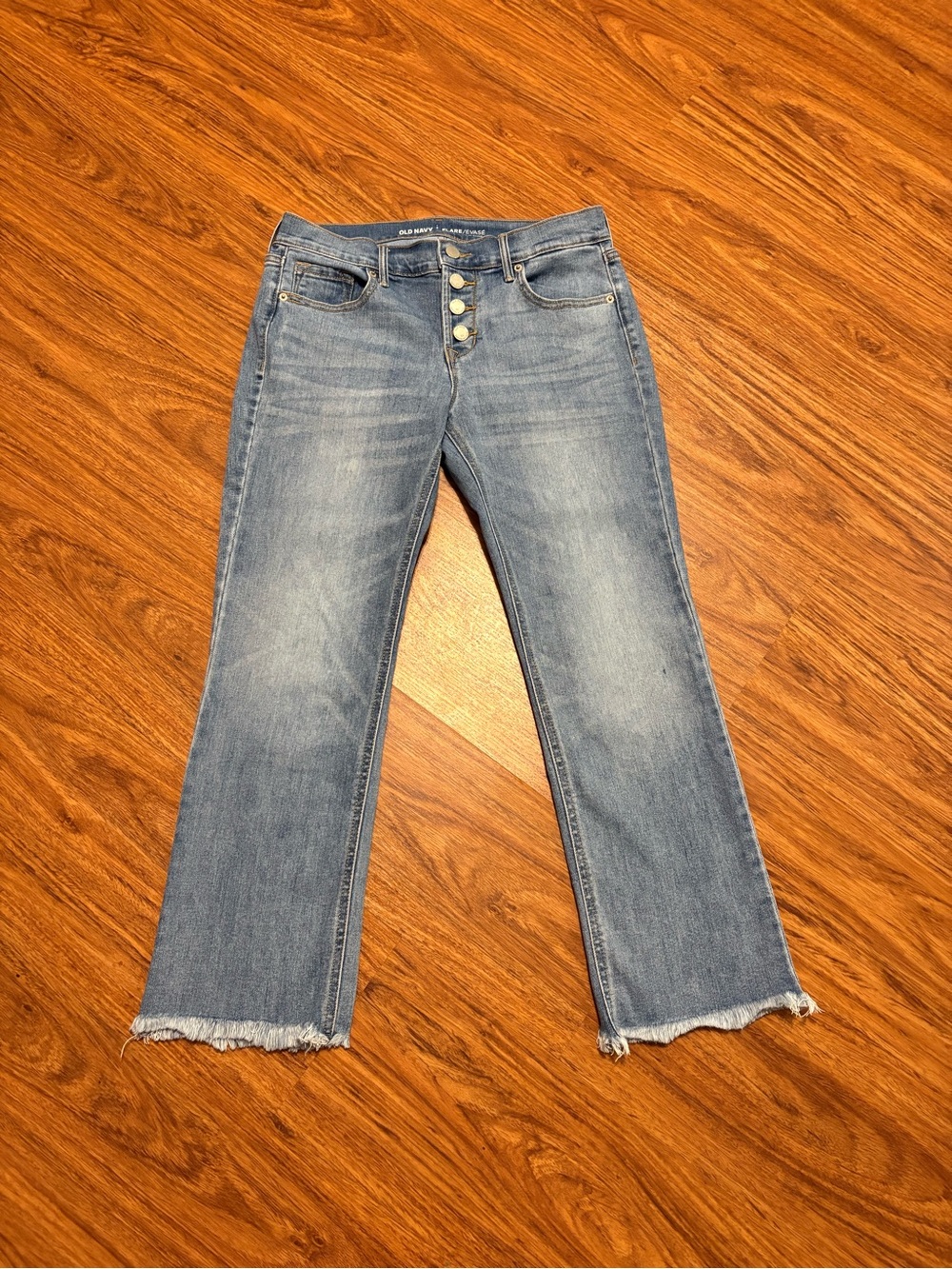 Old Navy Light Blue Button-Front Cropped Jeans Frayed Hem - Size 4 *Description*